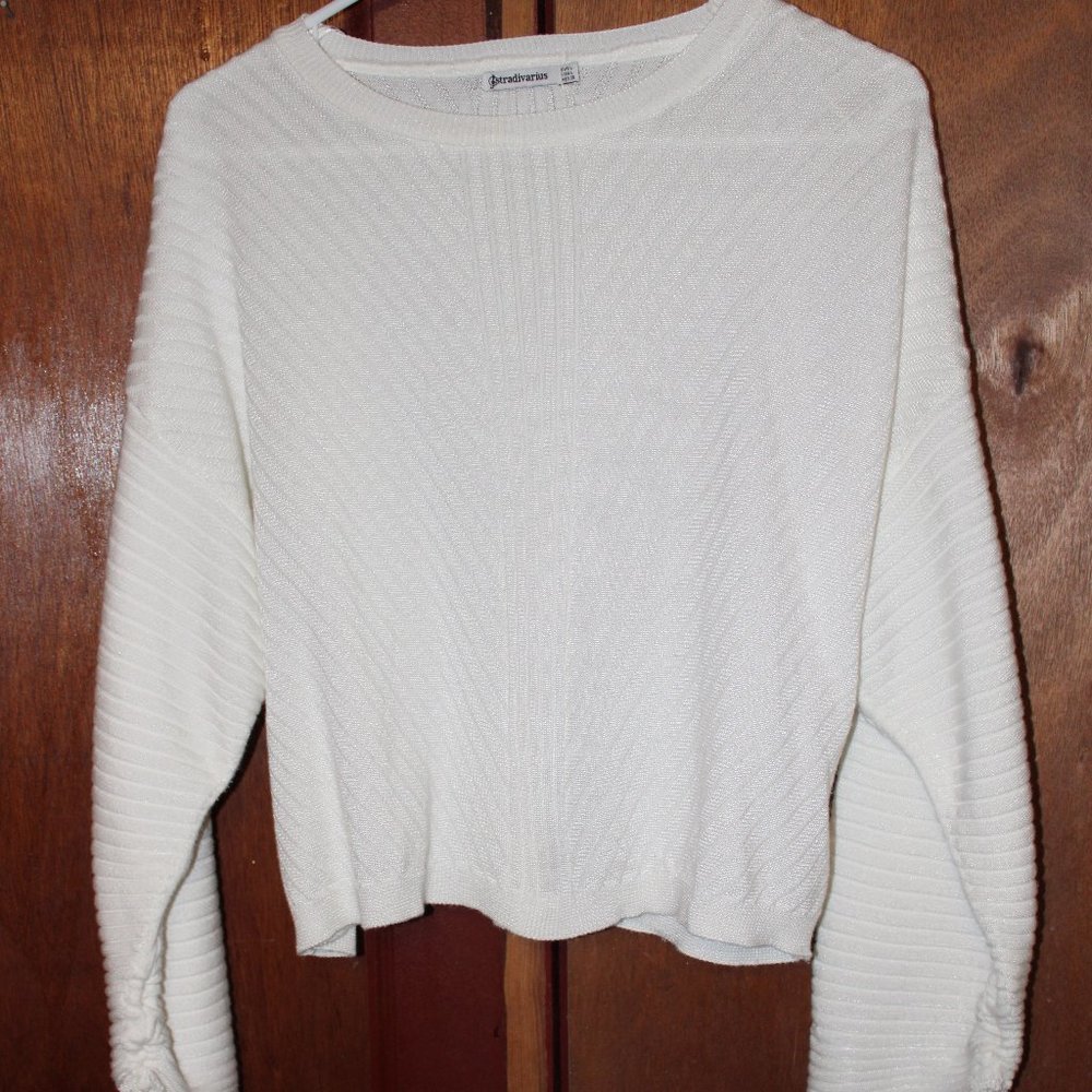 Stradivarius white sweater with ties at sleeve